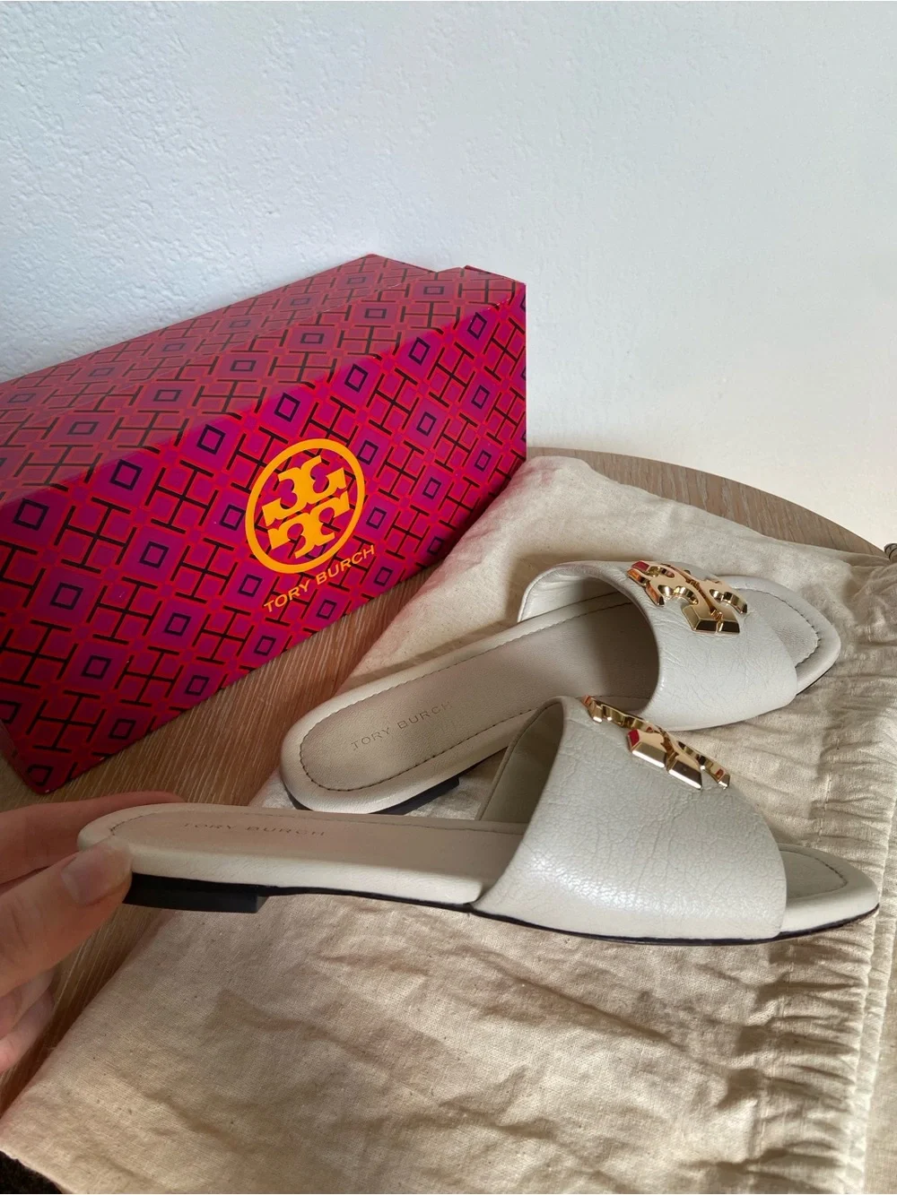 Tory Burch ELEANOR SLIDE Light Cream/Gold Size 5